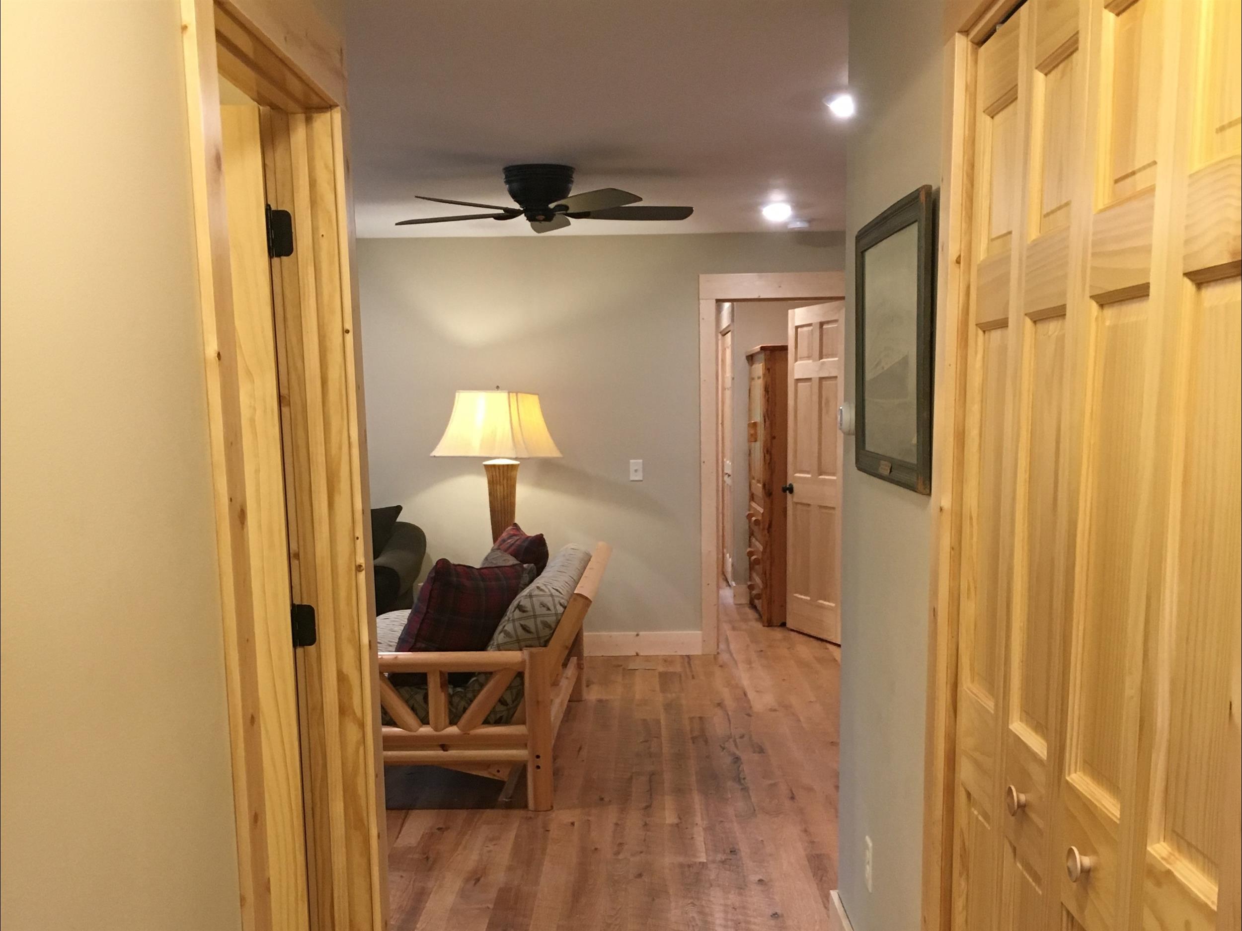 Spider Lake Lodge in Hayward, Wisconsin BEAR’S DEN SUITE